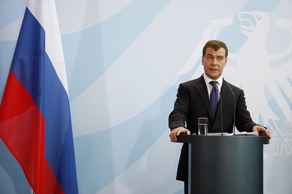  Russian president Dmitry Medvedev (Dmitri Medwedew) at a press conference after a meeting with the German Chancellor in the Chanclery in Berlin. 